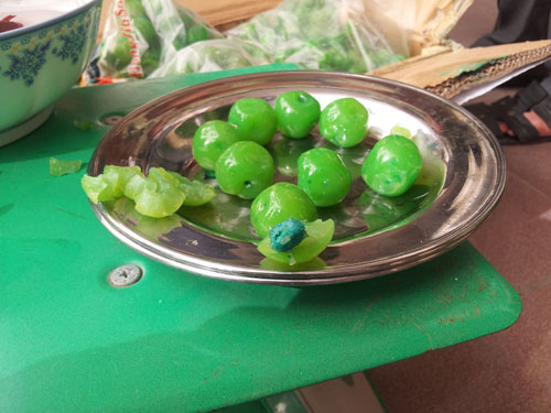 Mứt[-]táo[-]có[-]hạt[-]bằng[-]nhựa